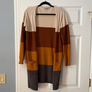 Elegant Colorblock Cardigan with Pockets
